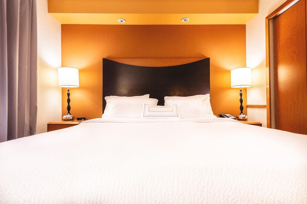Fairfield Inn & Suites Redding Ngoại thất bức ảnh
