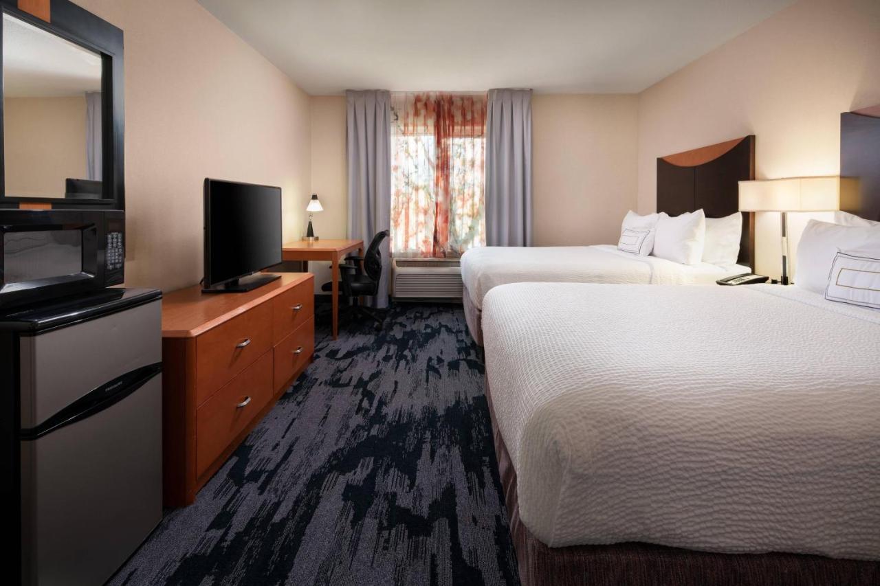 Fairfield Inn & Suites Redding Ngoại thất bức ảnh