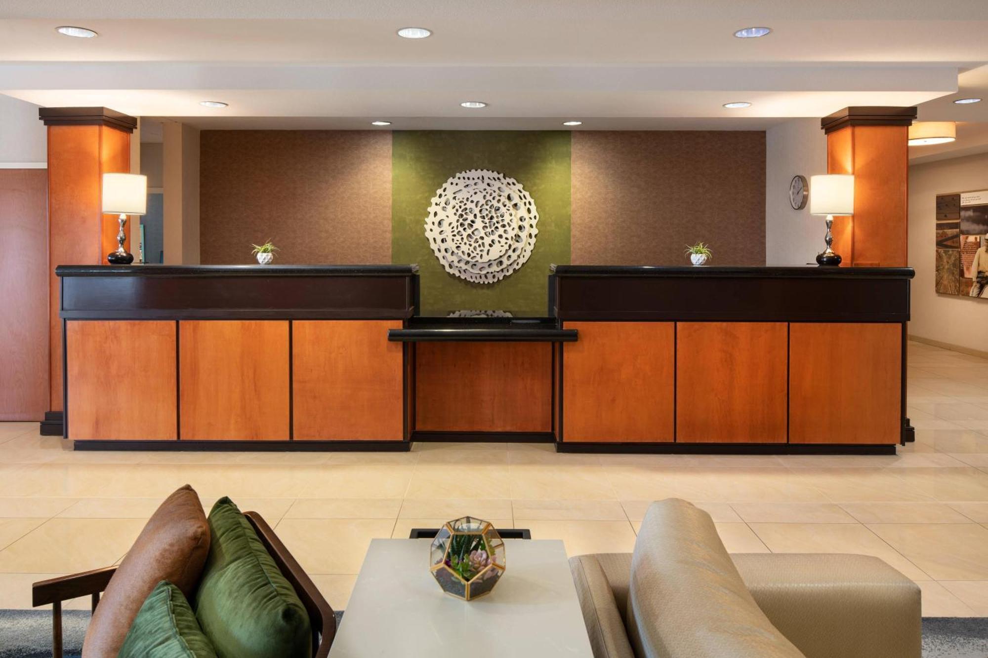 Fairfield Inn & Suites Redding Ngoại thất bức ảnh