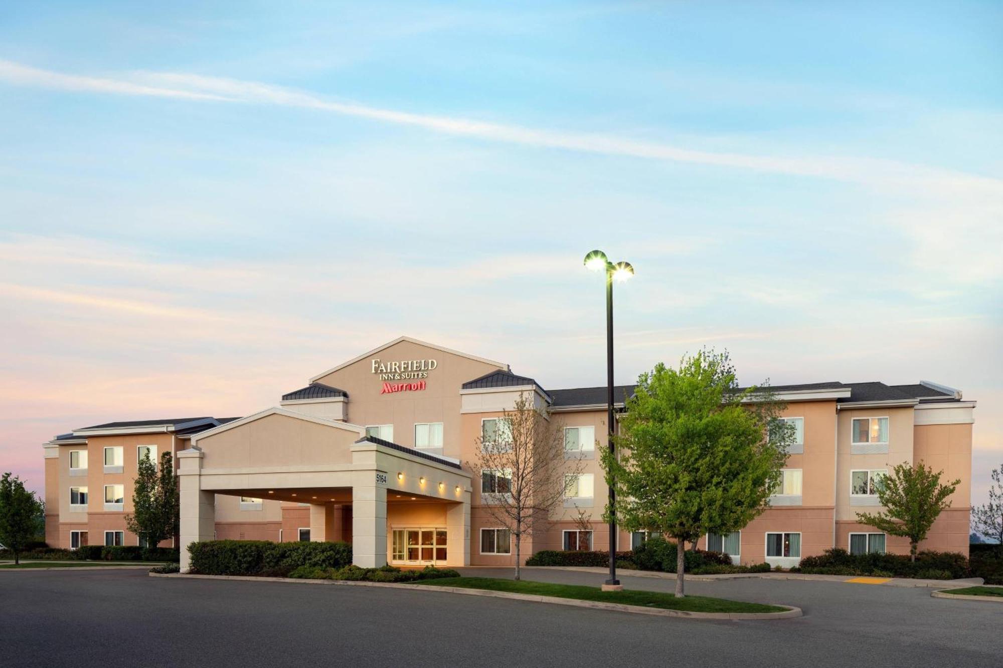 Fairfield Inn & Suites Redding Ngoại thất bức ảnh