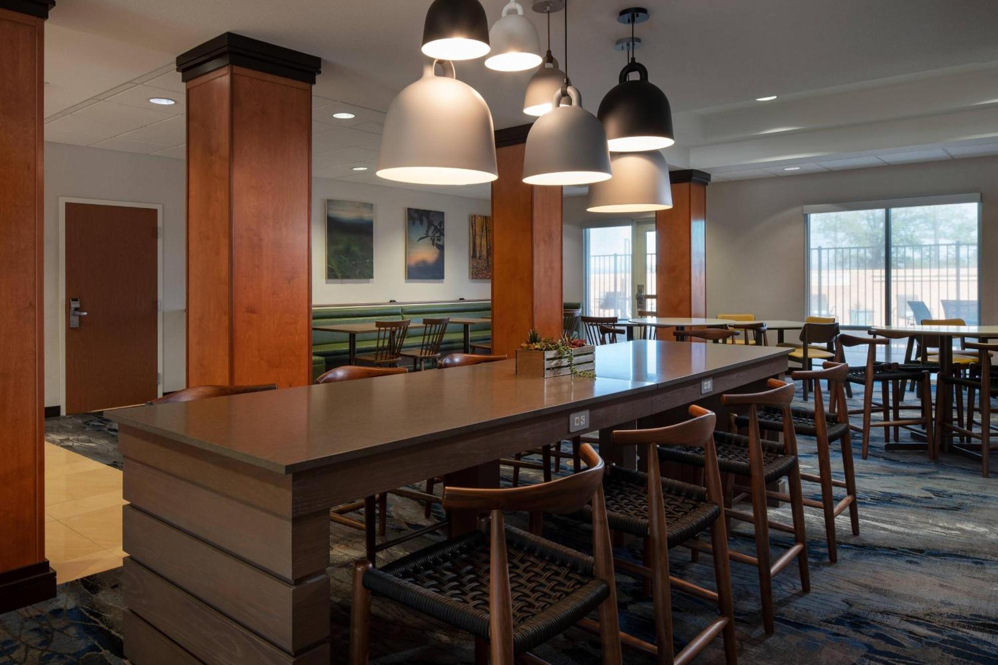 Fairfield Inn & Suites Redding Ngoại thất bức ảnh