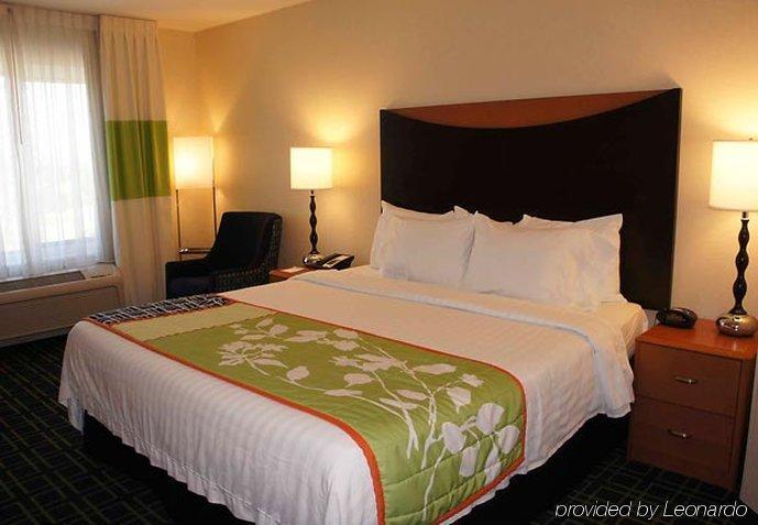 Fairfield Inn & Suites Redding Ngoại thất bức ảnh